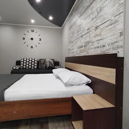 Люкс В Центре Металлургов 31 Kr Apartments Kryvyi Rih Dış mekan fotoğraf