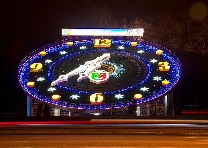 Люкс В Центре Металлургов 31 Kr Apartments
